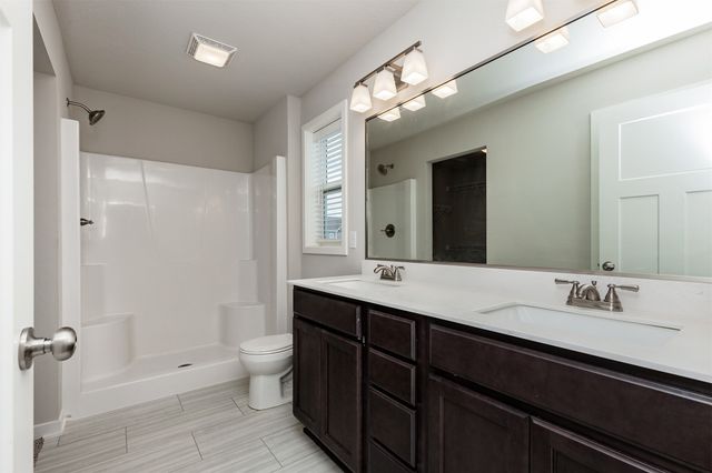 211 NE Whitetail Lane, Ankeny, IA 50021