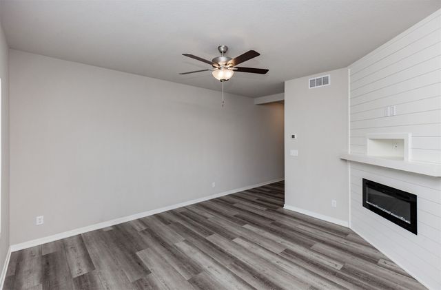 211 NE Whitetail Lane, Ankeny, IA 50021