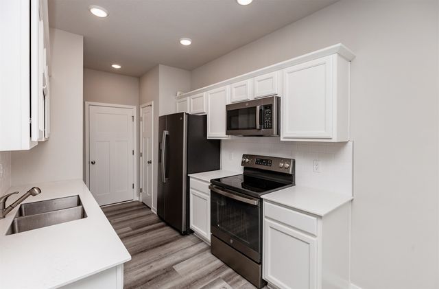 211 NE Whitetail Lane, Ankeny, IA 50021