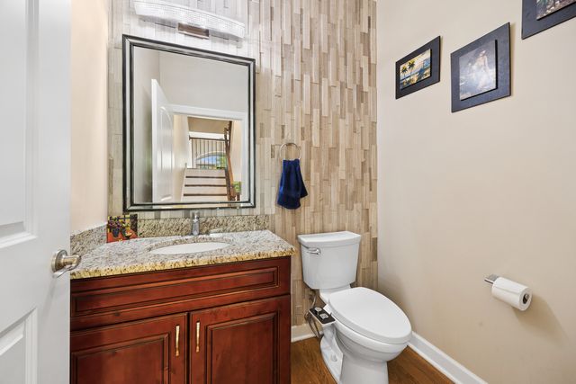 6635 W 64TH Place, Chicago, IL 60638