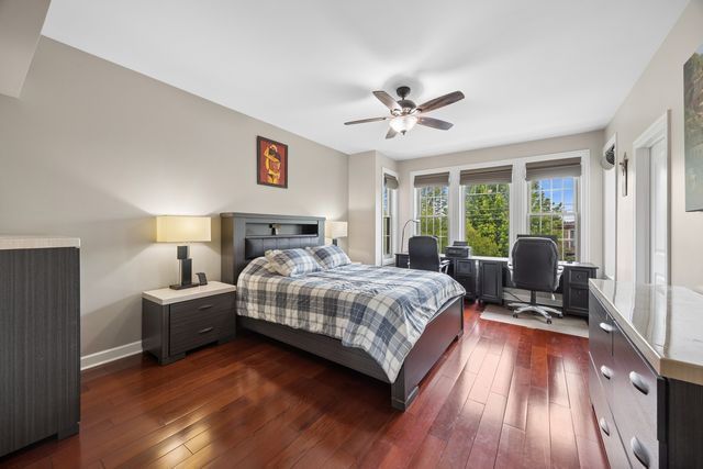 6635 W 64TH Place, Chicago, IL 60638