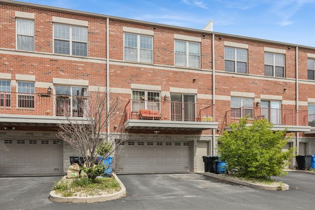 6635 W 64TH Place, Chicago, IL 60638