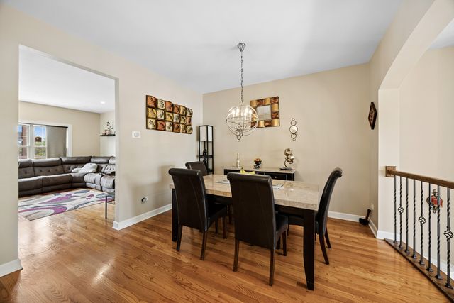 6635 W 64TH Place, Chicago, IL 60638