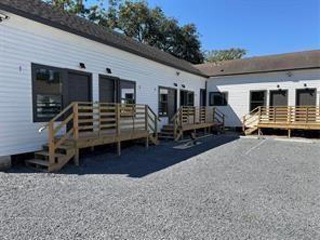 905 74th Street 6, Houston, TX 77011