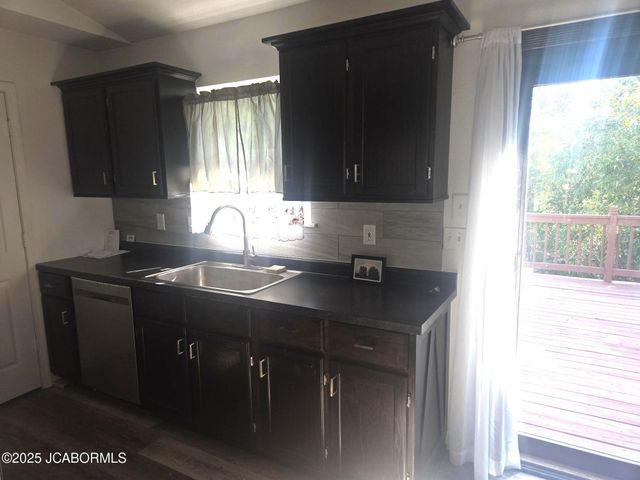 11992 COUNTY RD 4001, Holts Summit, MO 65043