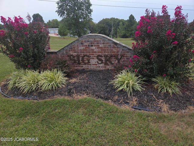 11992 COUNTY RD 4001, Holts Summit, MO 65043