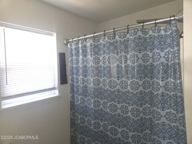 11992 COUNTY RD 4001, Holts Summit, MO 65043