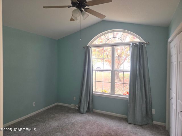 11992 COUNTY RD 4001, Holts Summit, MO 65043