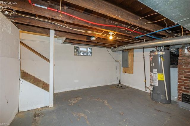 2349 Kelly Place, Lorain, OH 44052