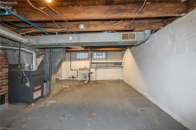 2349 Kelly Place, Lorain, OH 44052