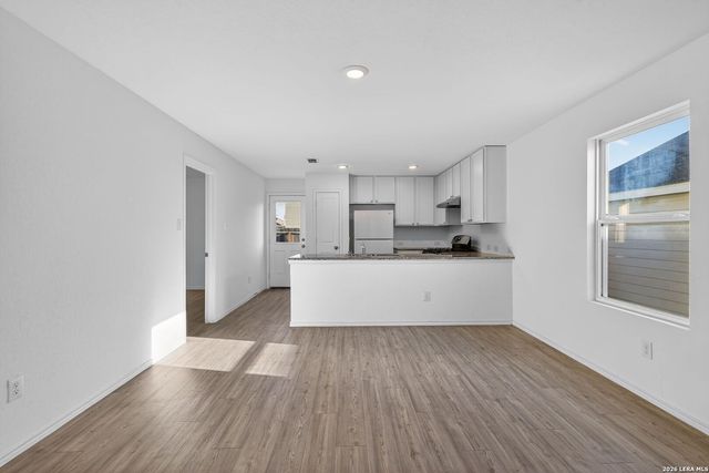 8511 Rose Tanager, San Antonio, TX 78245