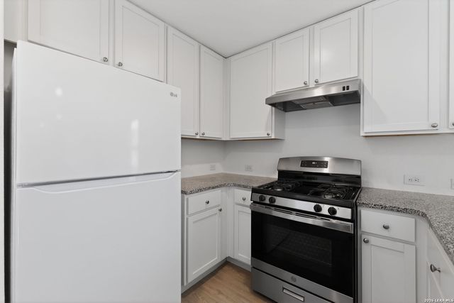 8511 Rose Tanager, San Antonio, TX 78245