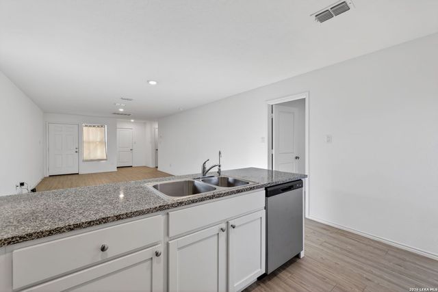 8511 Rose Tanager, San Antonio, TX 78245