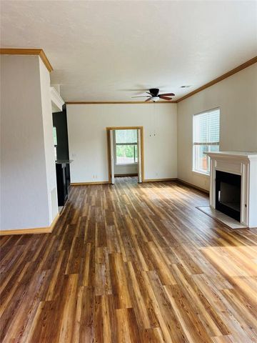 9420 Lansbrook Lane, Oklahoma City, OK 73162