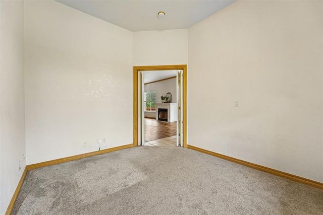 9420 Lansbrook Lane, Oklahoma City, OK 73162