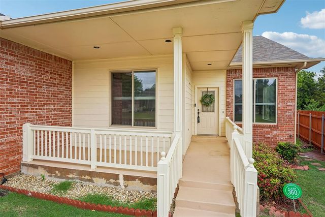 9420 Lansbrook Lane, Oklahoma City, OK 73162