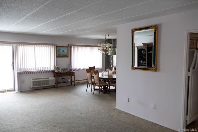 30 Greenridge Avenue 4E, White Plains, NY 10605