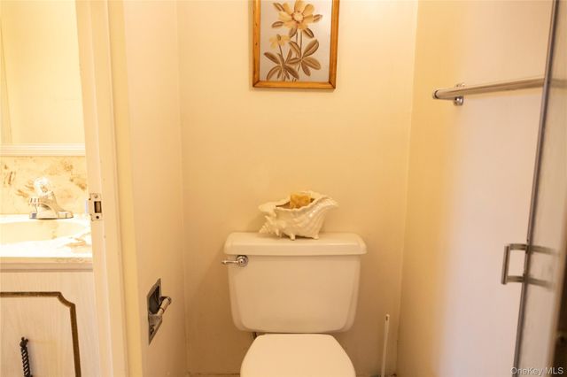 30 Greenridge Avenue 4E, White Plains, NY 10605