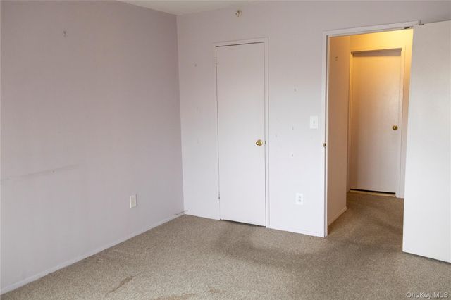 30 Greenridge Avenue 4E, White Plains, NY 10605