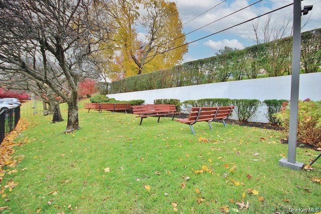 30 Greenridge Avenue 4E, White Plains, NY 10605