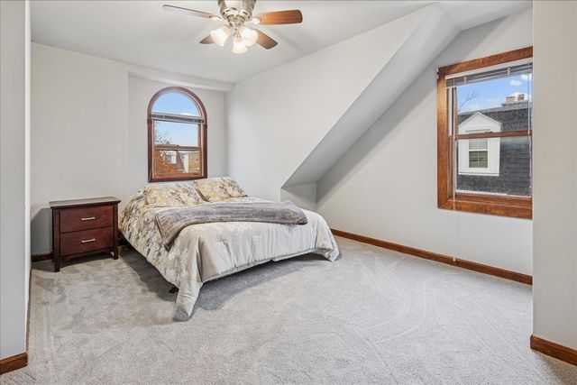 7531 W Cleveland Street, Niles, IL 60714