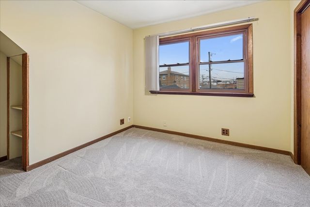 7531 W Cleveland Street, Niles, IL 60714