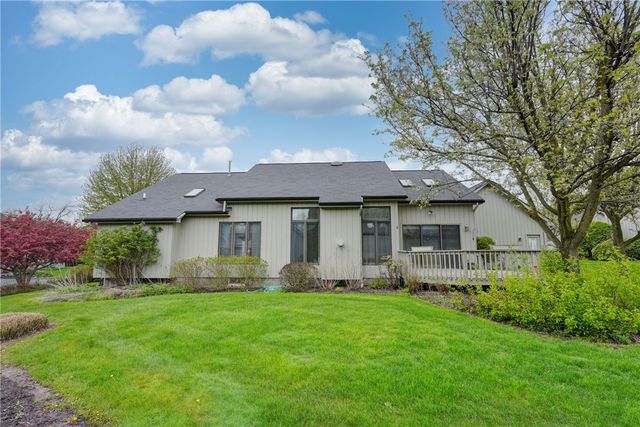 2 Dartmouth Court, Pittsford, NY 14534