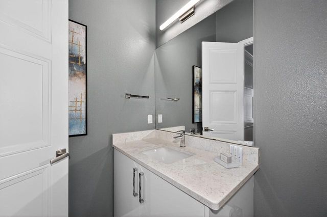 1735 OAK BLOSSOM DRIVE, Davenport, FL 33837