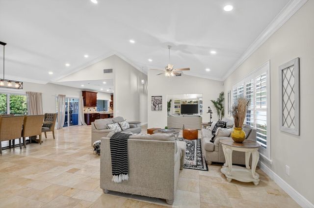 13172 Doubletree Circle, Wellington, FL 33414