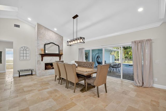 13172 Doubletree Circle, Wellington, FL 33414