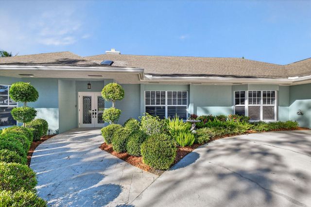 13172 Doubletree Circle, Wellington, FL 33414