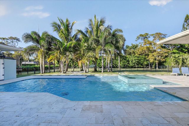 13172 Doubletree Circle, Wellington, FL 33414