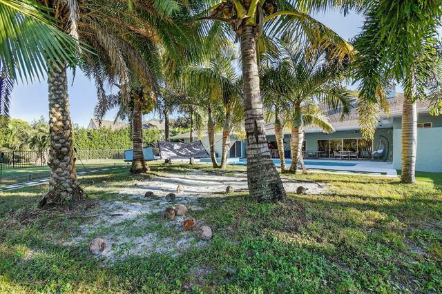 13172 Doubletree Circle, Wellington, FL 33414