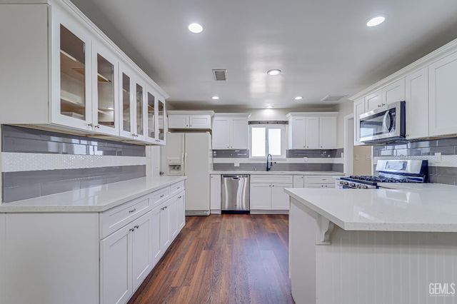 10429 Enger Street, Bakersfield, CA 93312