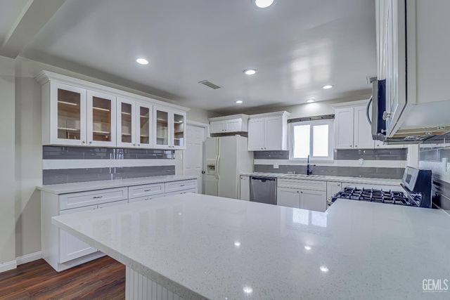 10429 Enger Street, Bakersfield, CA 93312