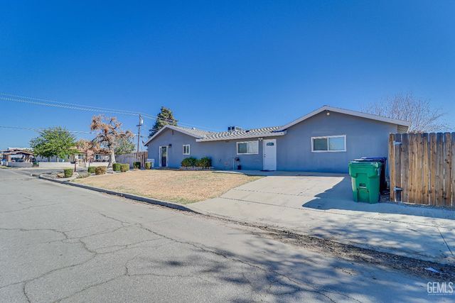 10429 Enger Street, Bakersfield, CA 93312