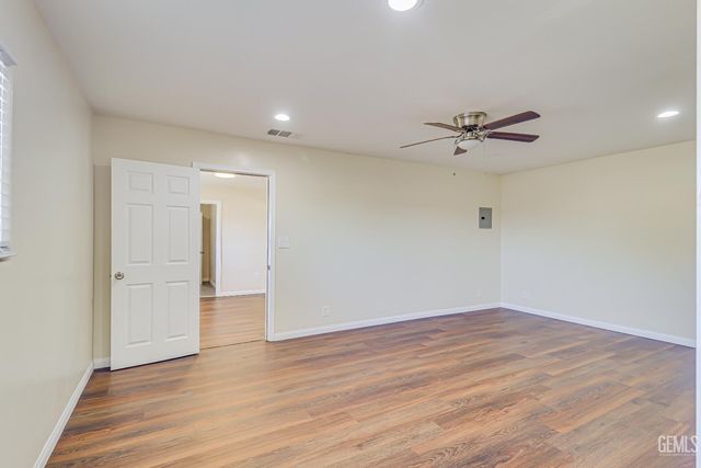 10429 Enger Street, Bakersfield, CA 93312