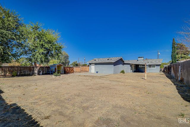 10429 Enger Street, Bakersfield, CA 93312