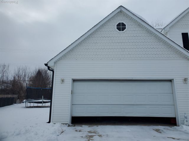 2830 Bonny Brook Drive, Howell, MI 48843