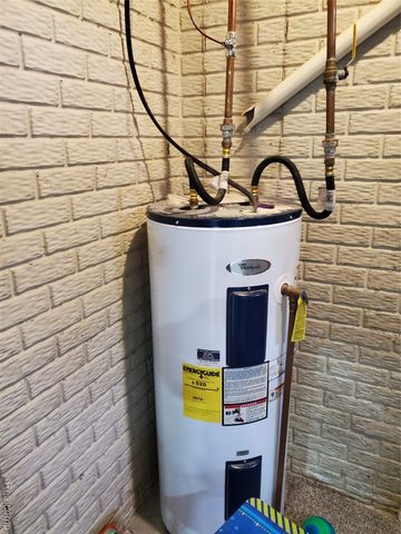 2830 Bonny Brook Drive, Howell, MI 48843