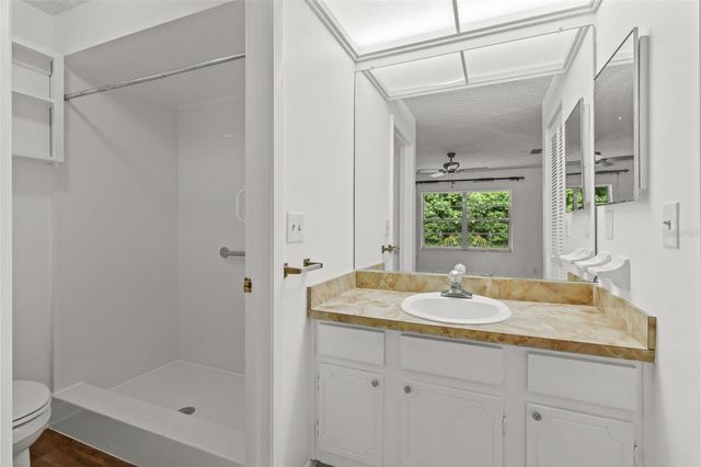 1163 ORANGE TREE CIRCLE W D, Palm Harbor, FL 34684