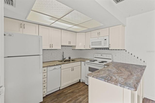 1163 ORANGE TREE CIRCLE W D, Palm Harbor, FL 34684