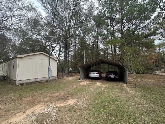 944 Whispering Pine Lane, Lufkin, TX 75901