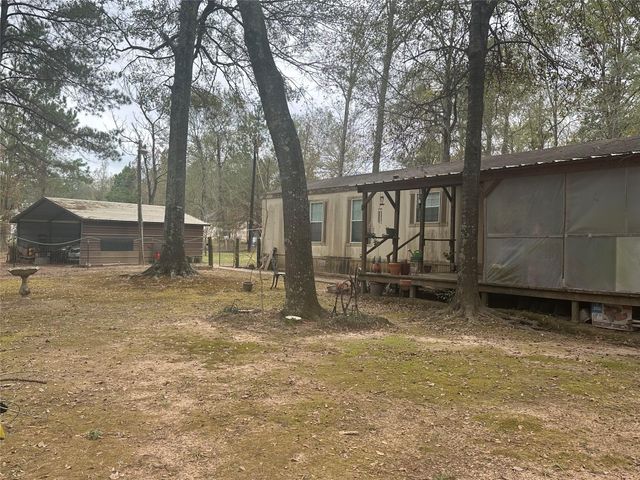 944 Whispering Pine Lane, Lufkin, TX 75901