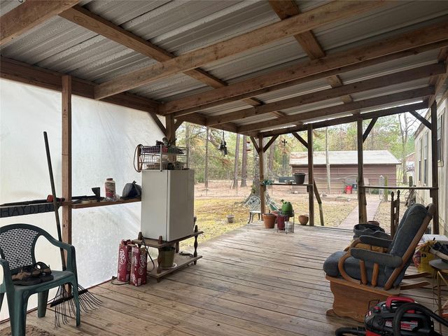 944 Whispering Pine Lane, Lufkin, TX 75901