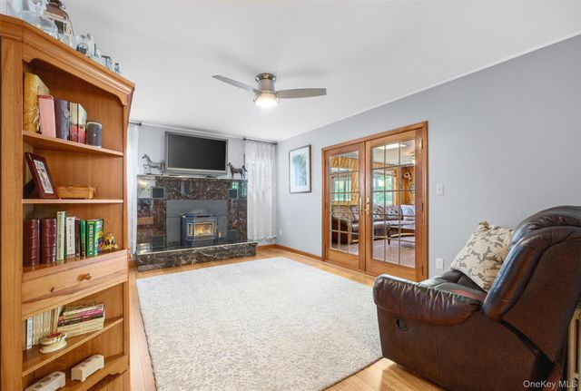 5 Gene Court, Hopewell Junction, NY 12533