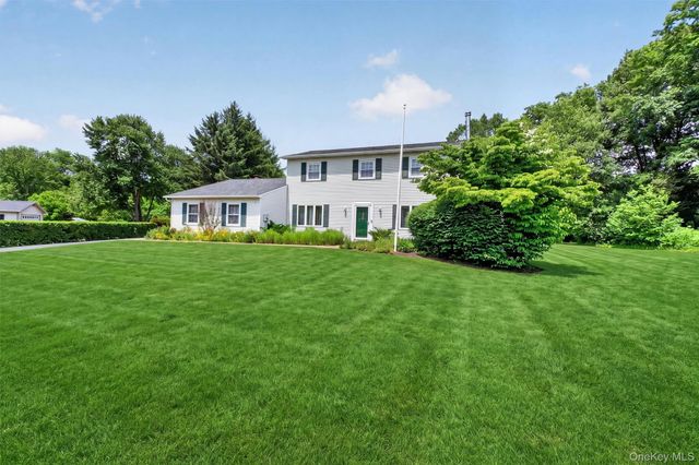 5 Gene Court, Hopewell Junction, NY 12533