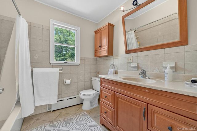 5 Gene Court, Hopewell Junction, NY 12533