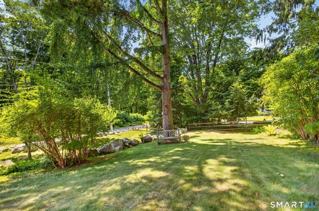 106 Meadow Woods Road, Deep River, CT 06417