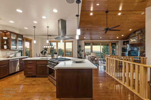 609 Lakeridge Dr, Auburn, CA 95603